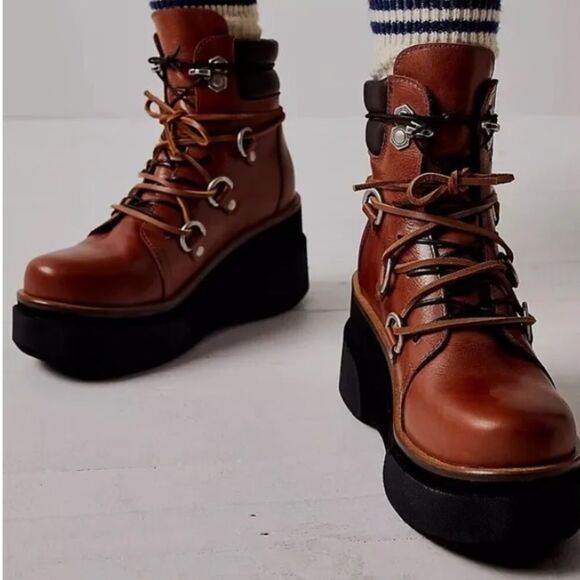 Free People Highlands Platform Lace Up Boots size 39